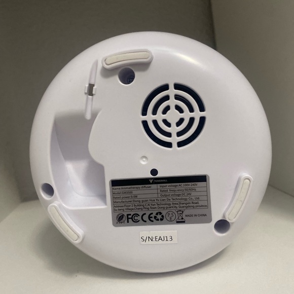 Tenswall LED oil diffuser - Picture 6 of 10